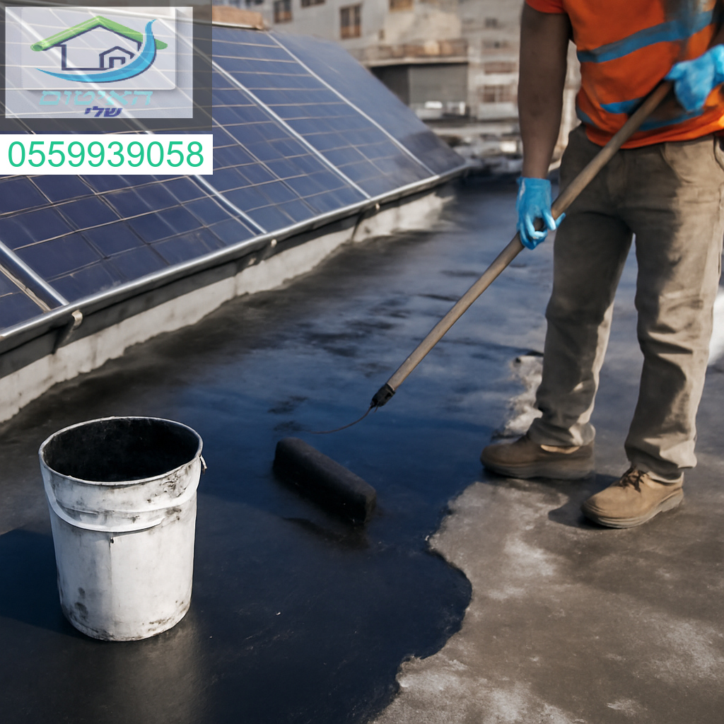 איטום מקצועי לגגות עם קולטים סולאריים לשמירה מקסימלית על המבנה ואנרגיה יעילה לאורך זמן